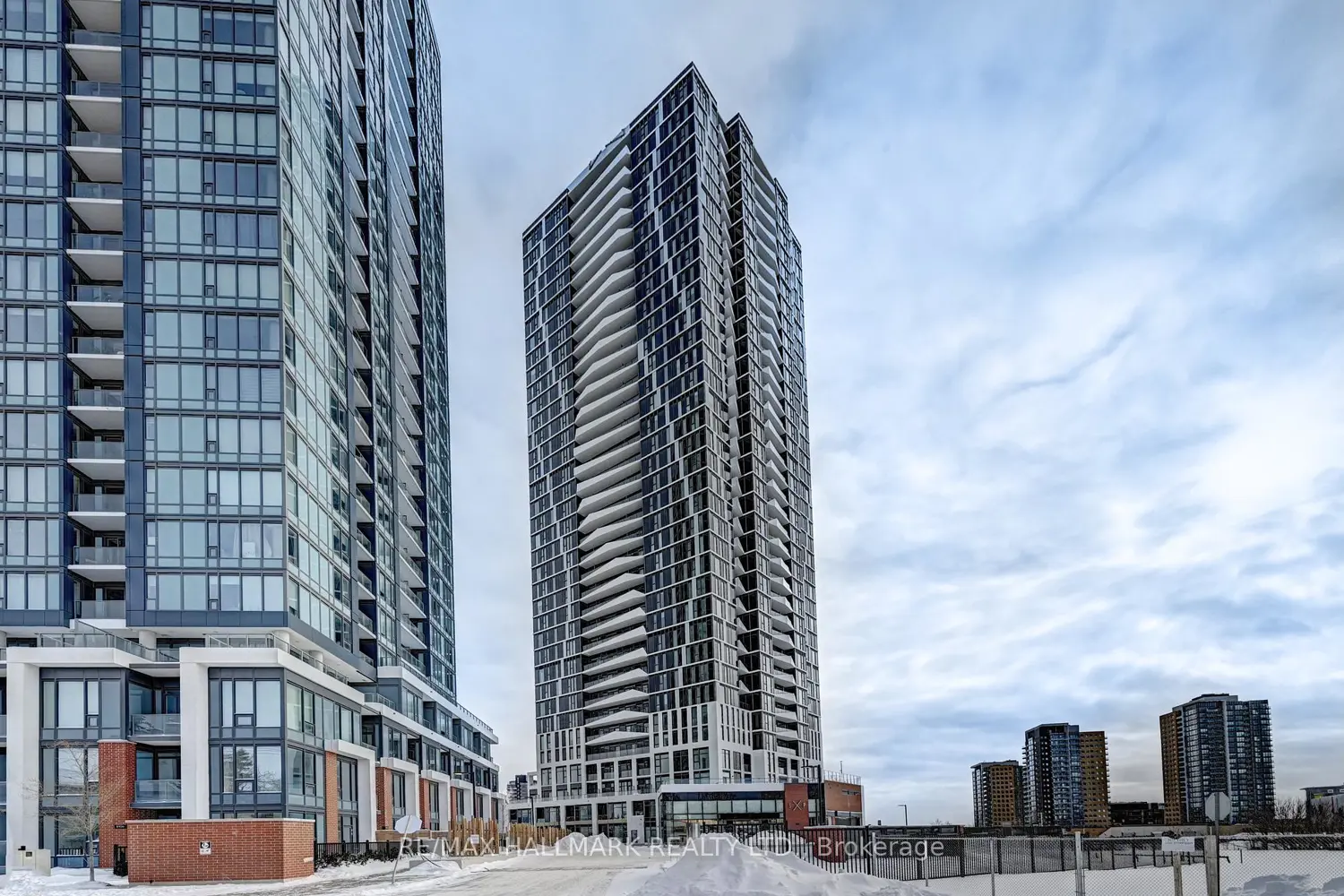 25 Wellington Street 705