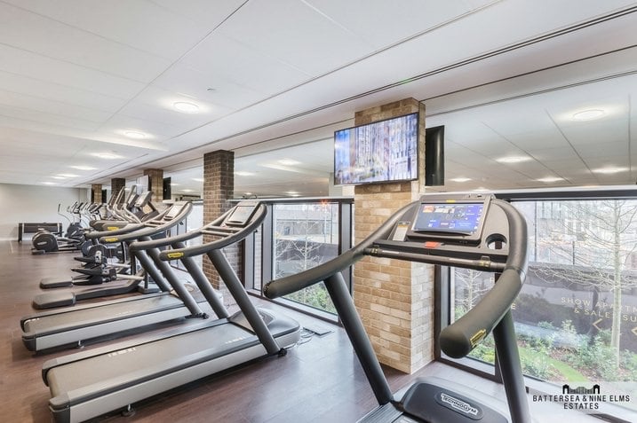 Additional image 19 of 2 Bed Flat, Charles Clowes Walk, SW11, N1 7GU