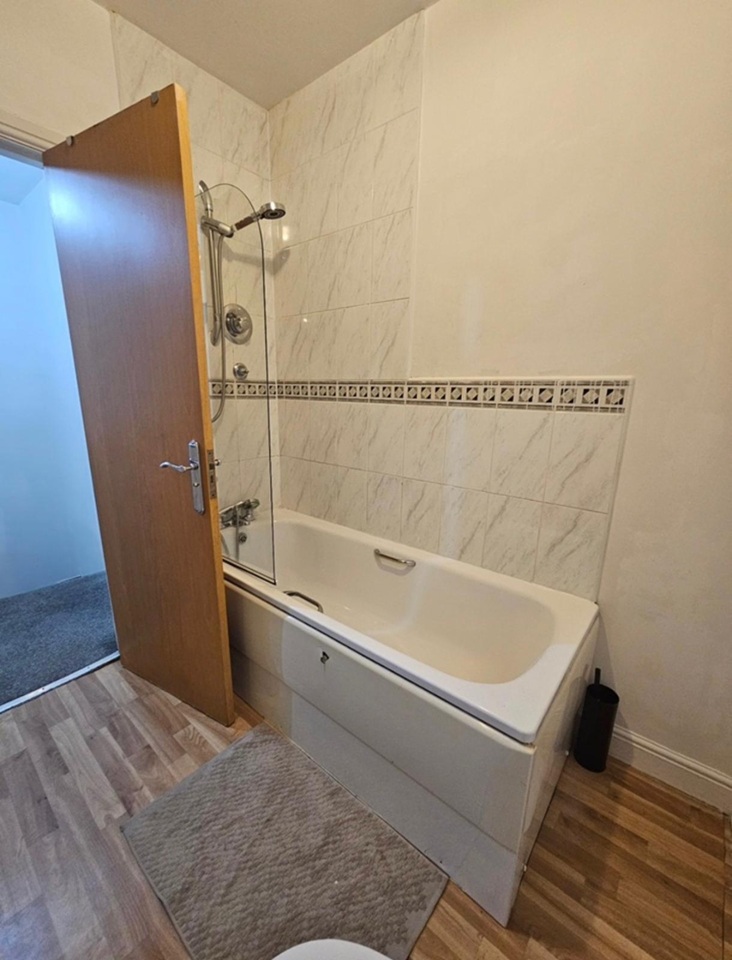 Additional image 6 of Room in a Shared House, Bankwell St, M15, N1 7GU