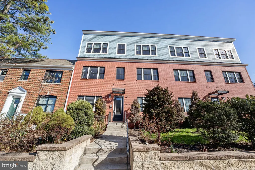 2012 D Street NE Unit 3, Washington, DC 20002