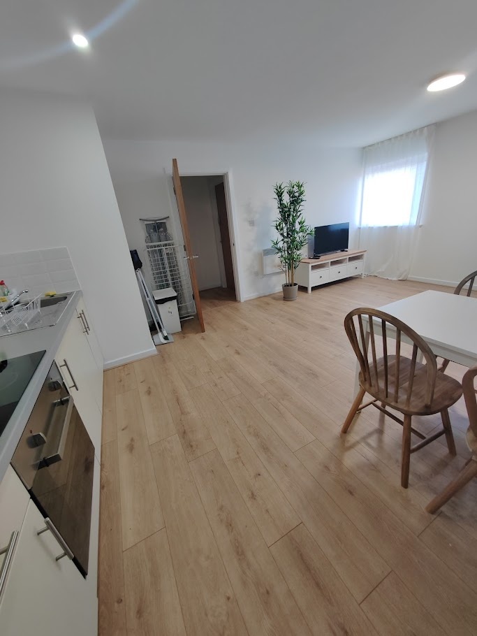 Additional image 6 of 2 Bed Flat, Delta Point, M3, N1 7GU