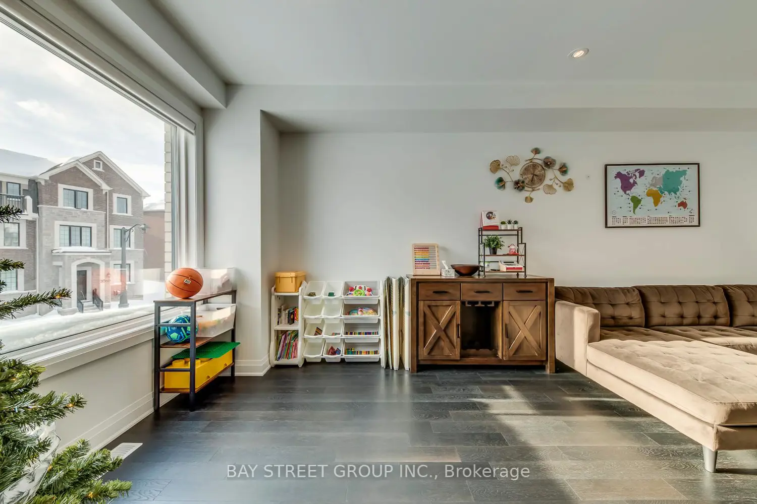 Additional image 8 of 3049 Merrick Road