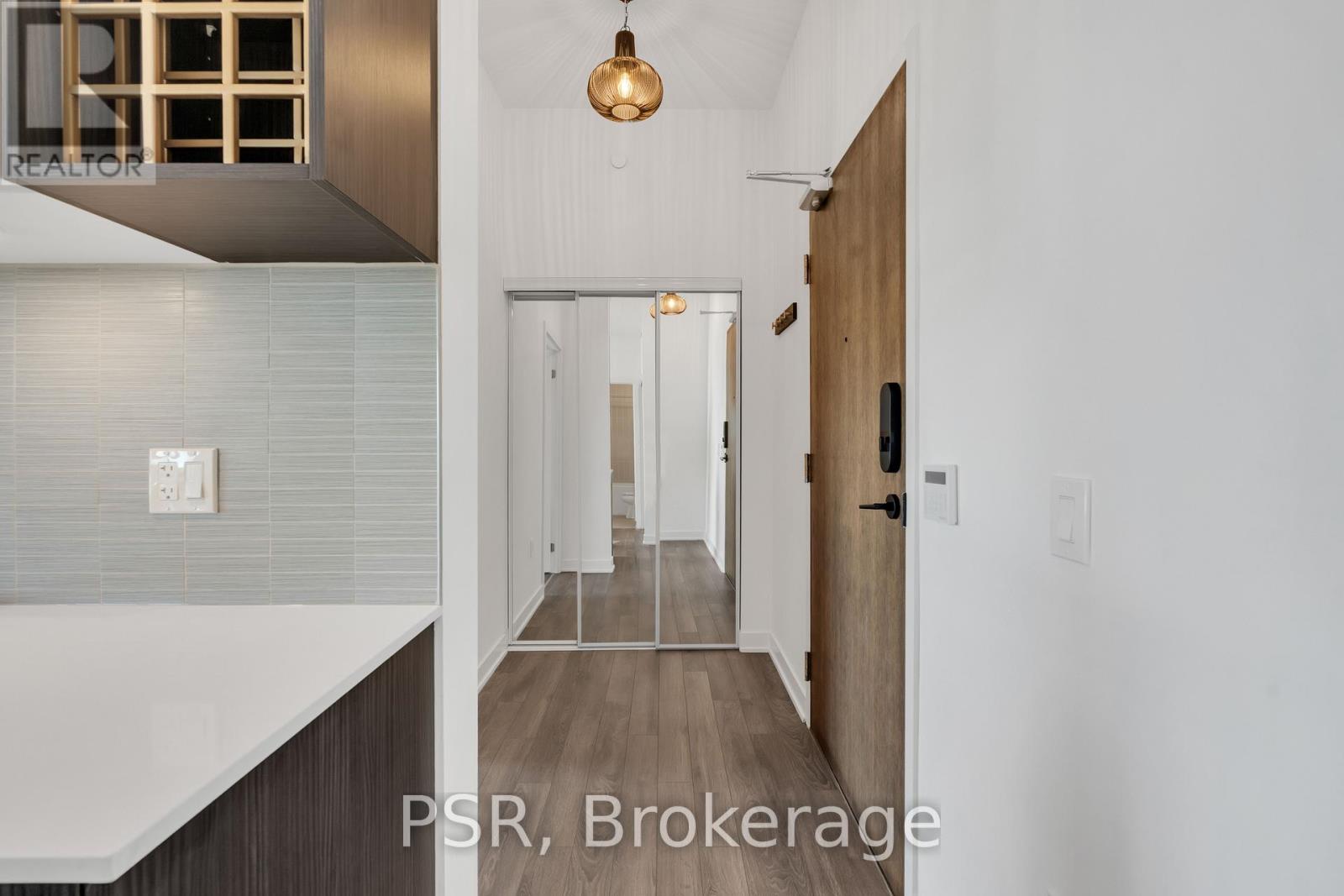 Additional image 4 of 100 Eagle Rock Way, Vaughan, ON, L6A5B9