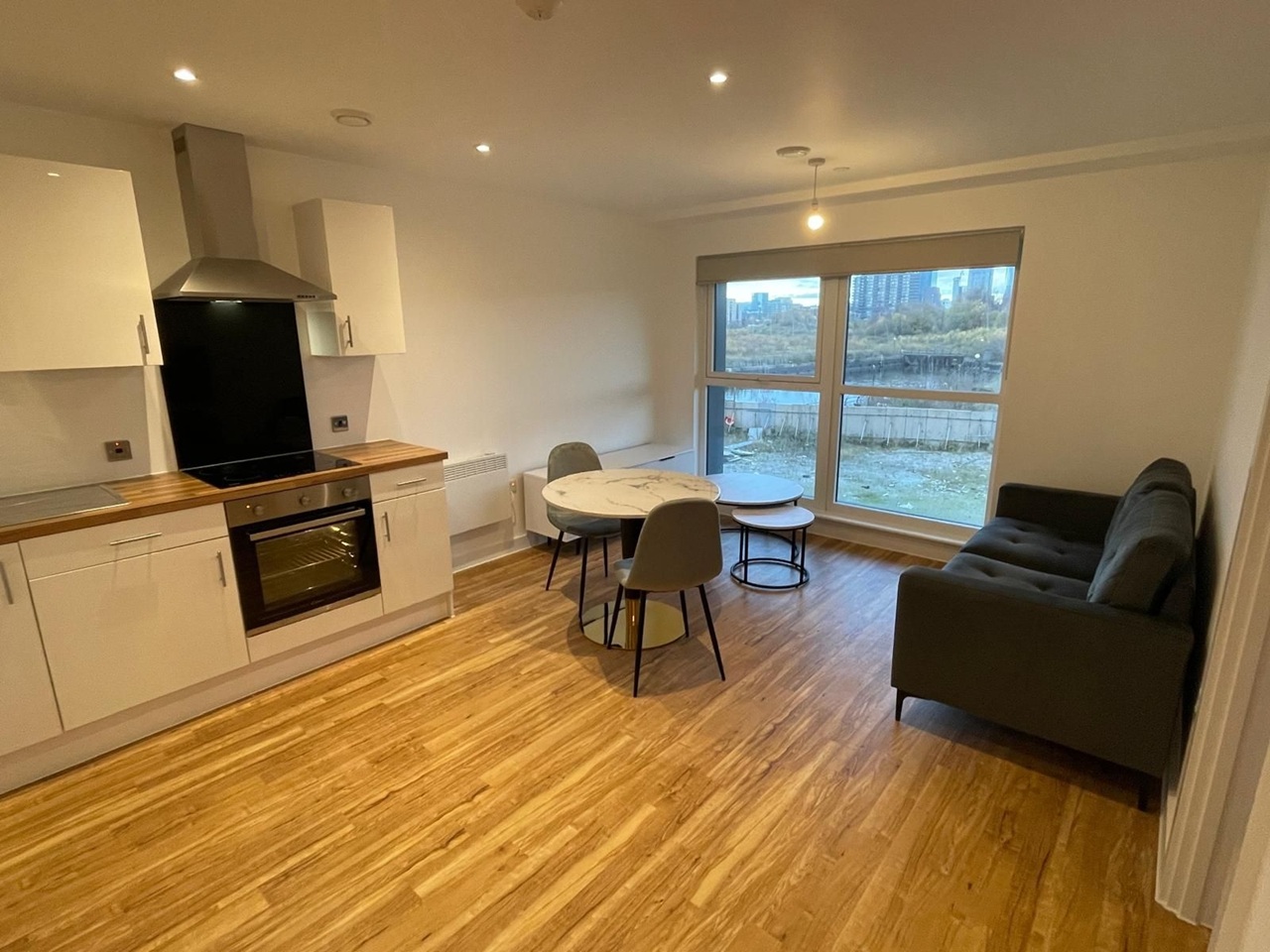 1 Bed Flat, Pomona Strand Old Trafford, M16, N1 7GU