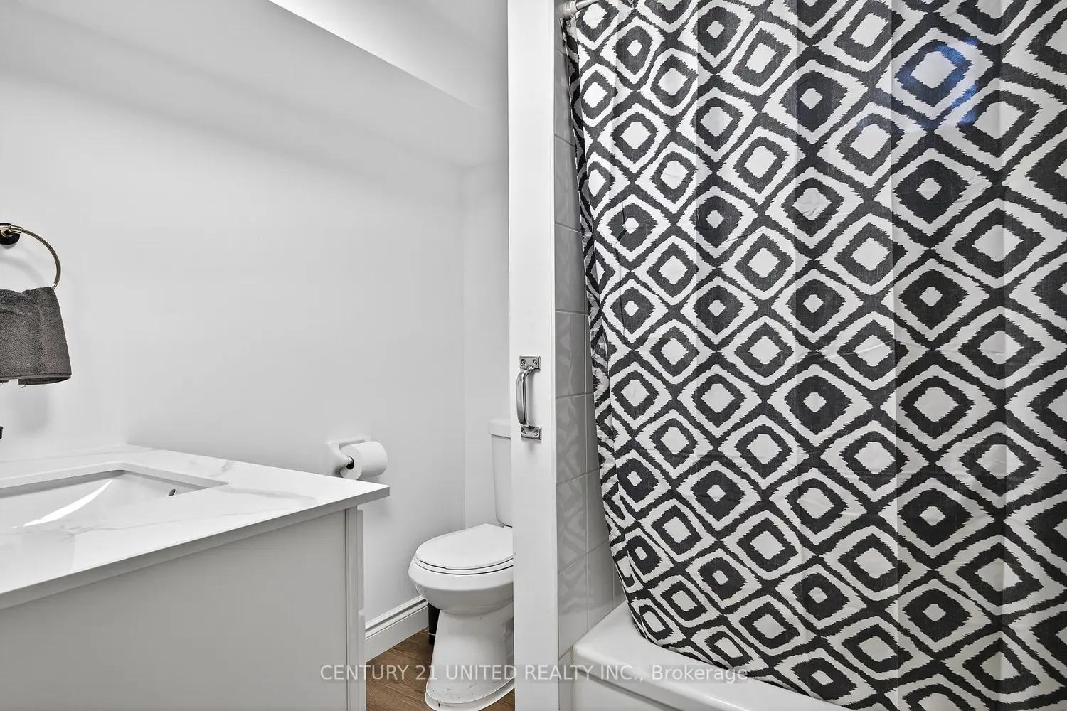 Additional image 16 of 1309 Scollard Drive