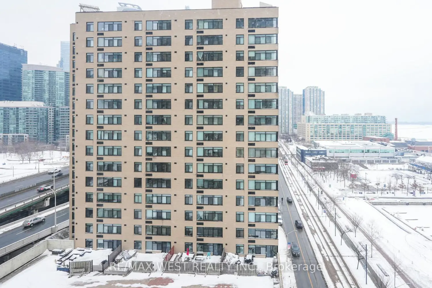 Additional image 19 of 260 Queens Quay W 1301