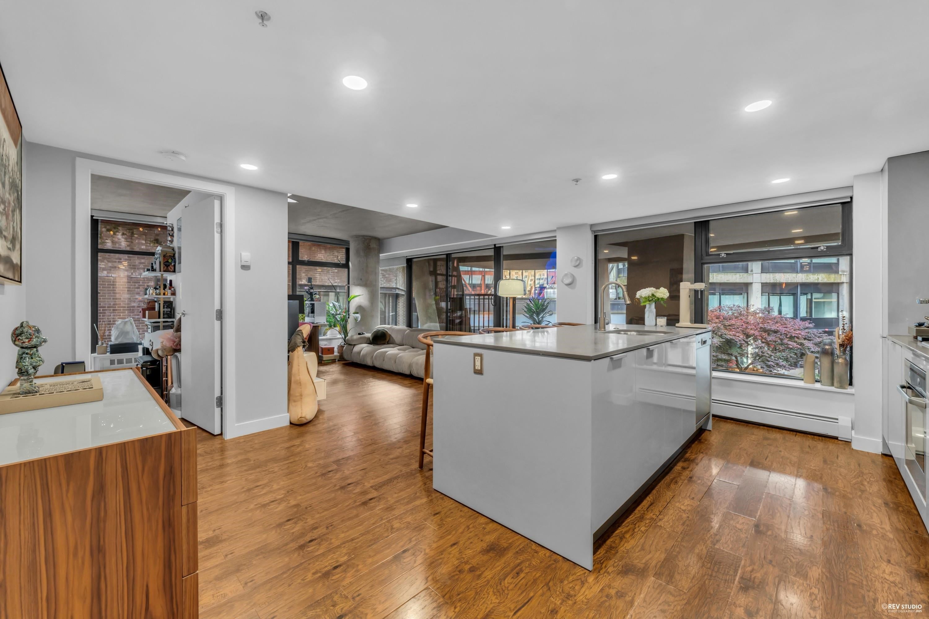 Additional image 2 of 605-128 Cordova Street W, Vancouver, BC, V6B 0E6