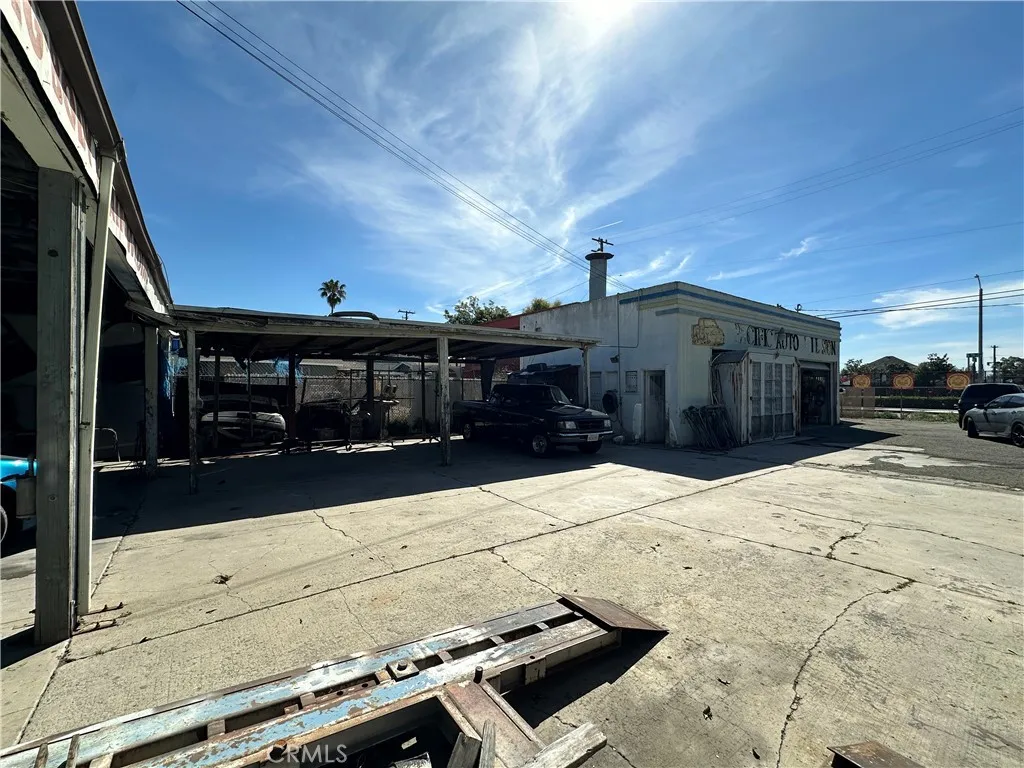 Additional image 16 of 1429 W 5th St, Santa Ana, CA 92703