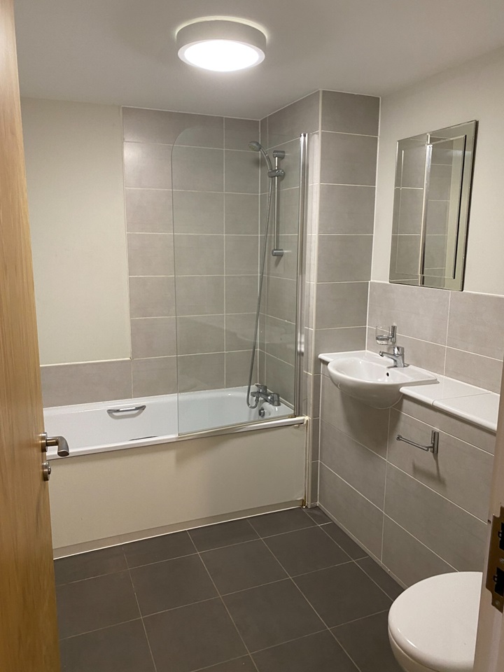 2 Bed Flat, Salford, M3, N1 7GU
