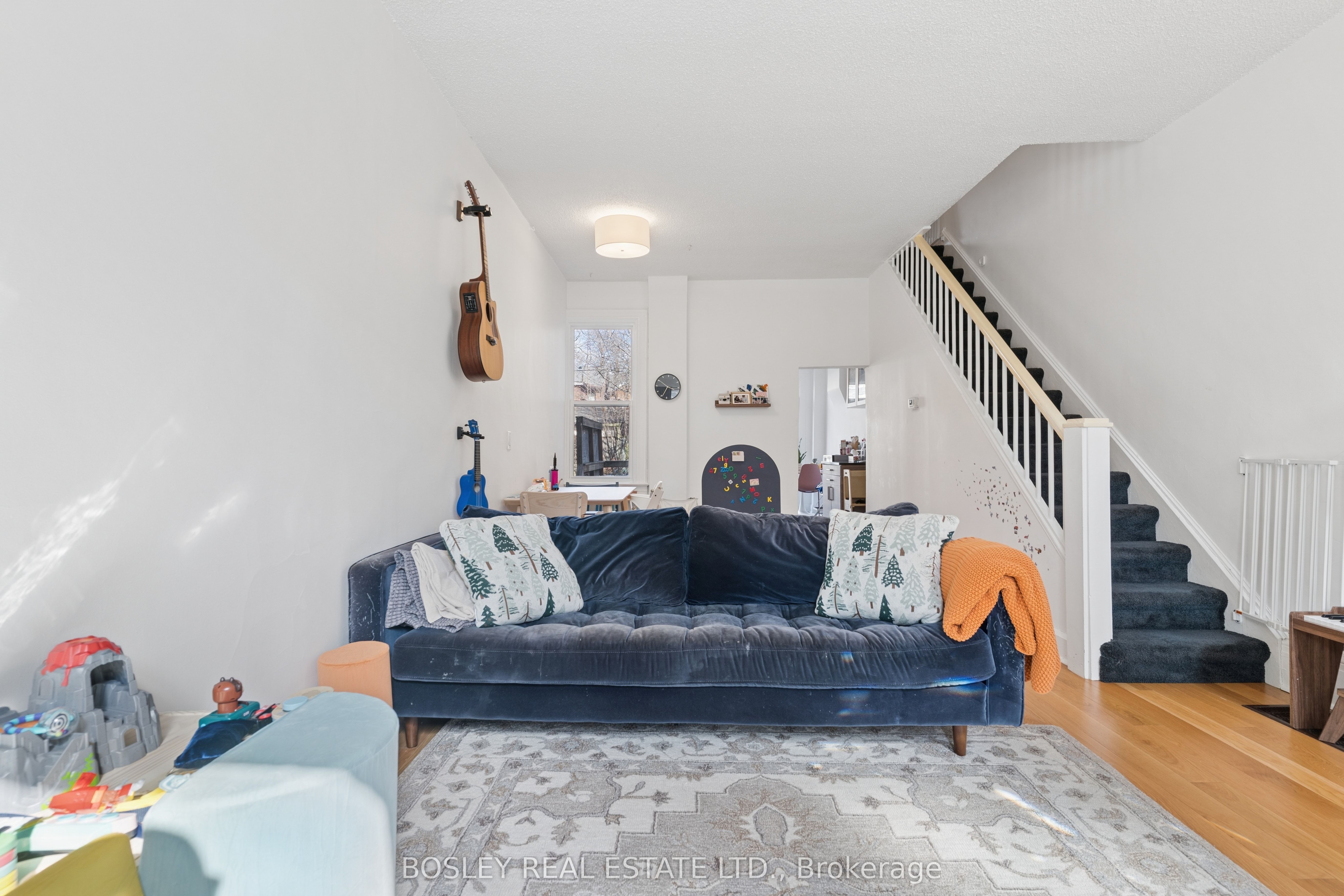 Additional image 4 of 725 Manning Avenue, Toronto, ON, M6G 2W5