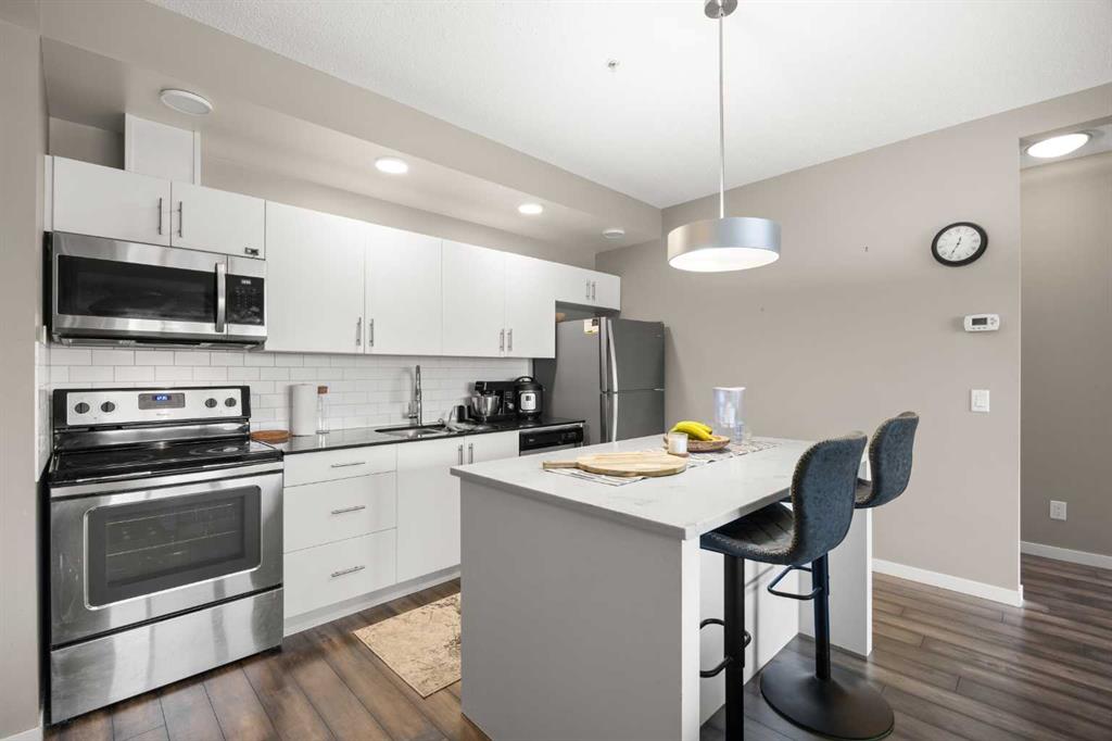 Additional image 3 of 208-4818 Varsity Drive NW, Calgary, AB, T3A 1A3