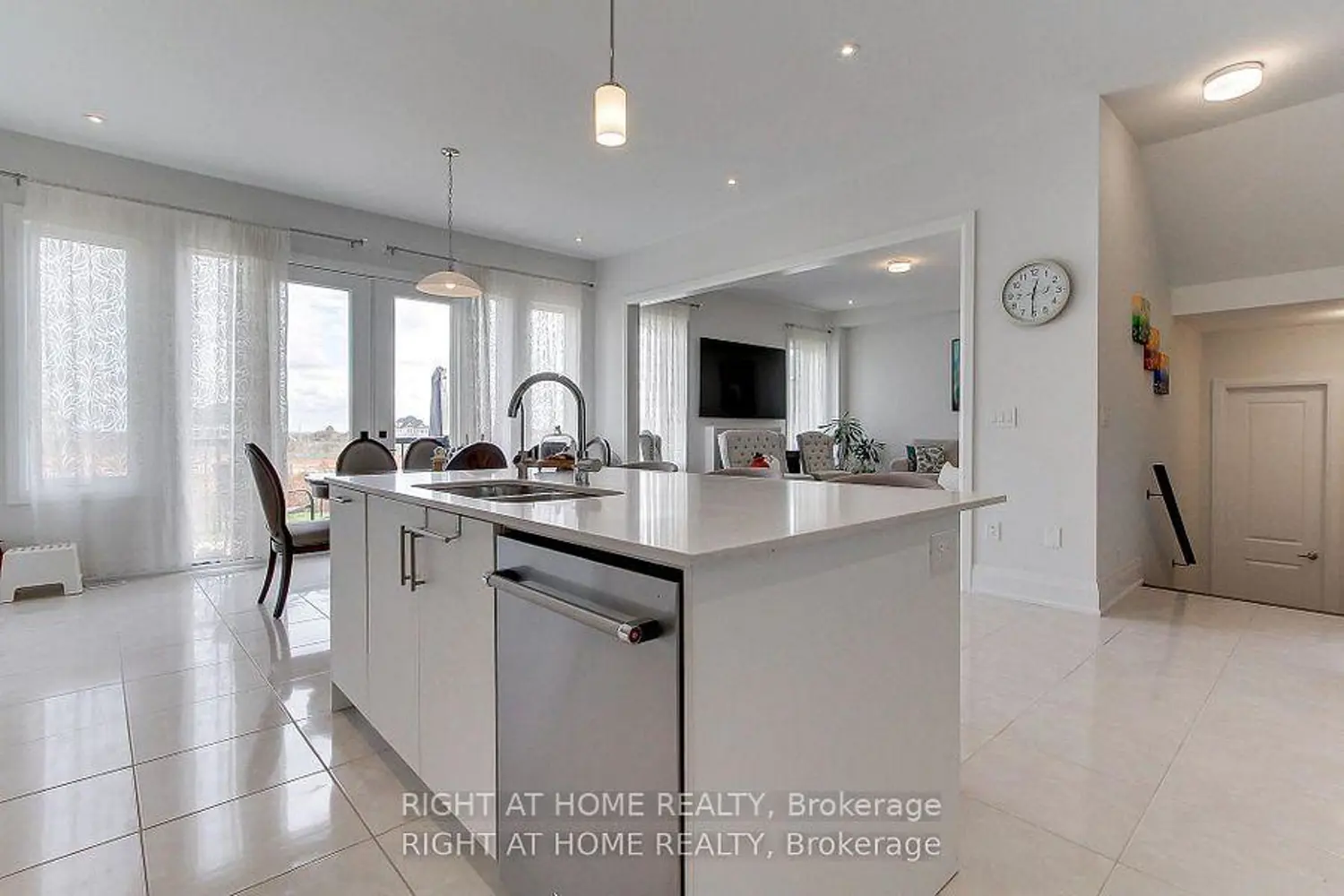 9 Backhouse Drive photo 5
