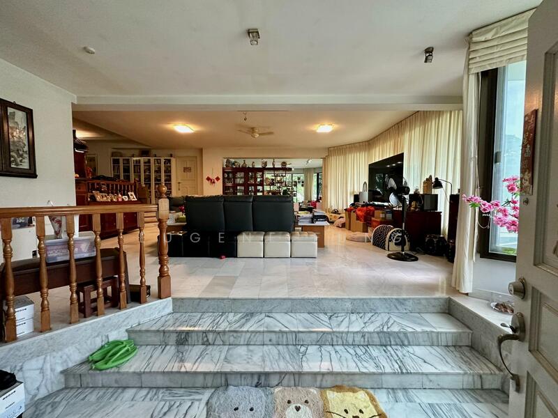 Primary image of 21 Holland Park