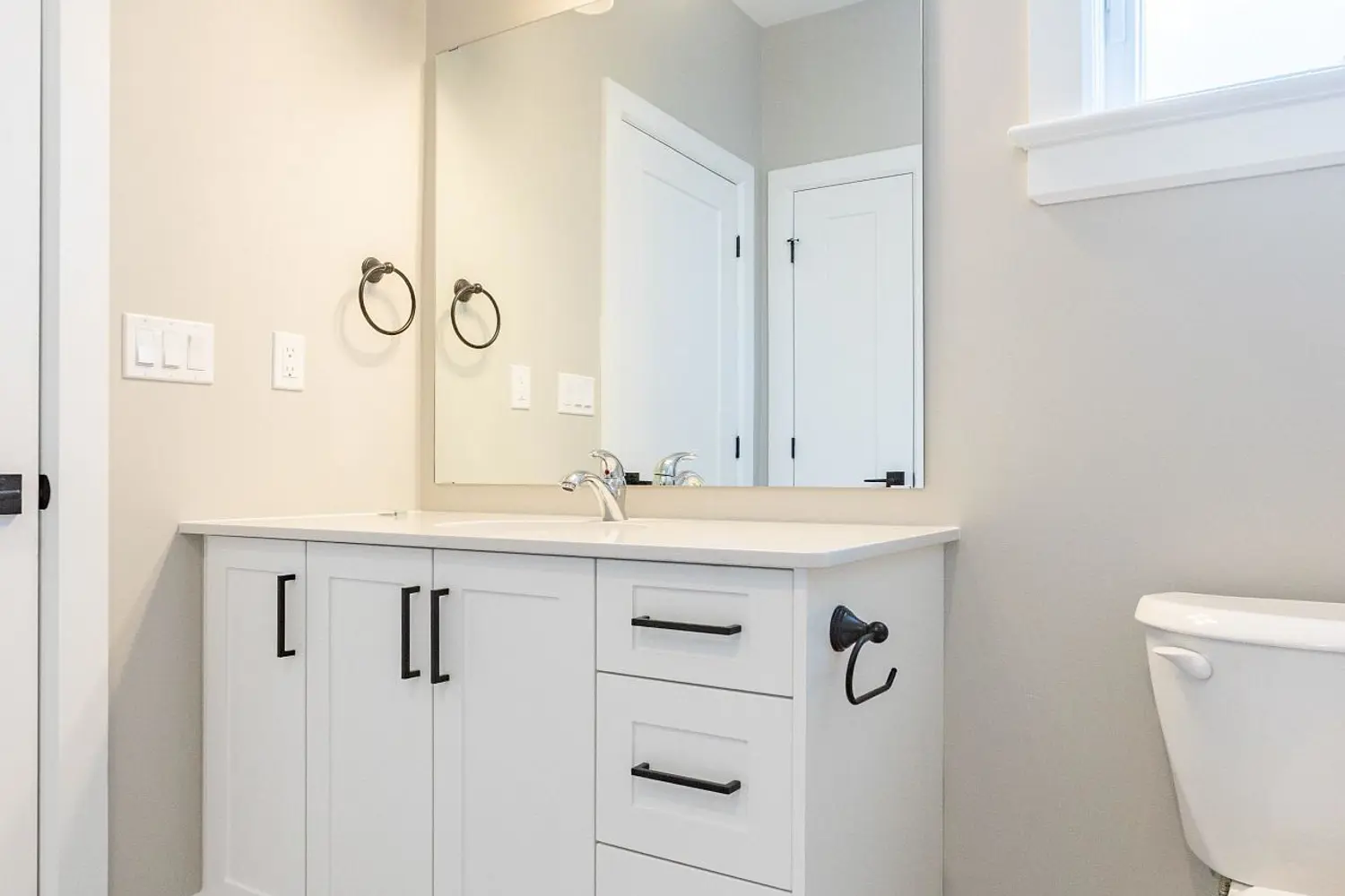 Additional image 11 of 37 Dusenbury Drive