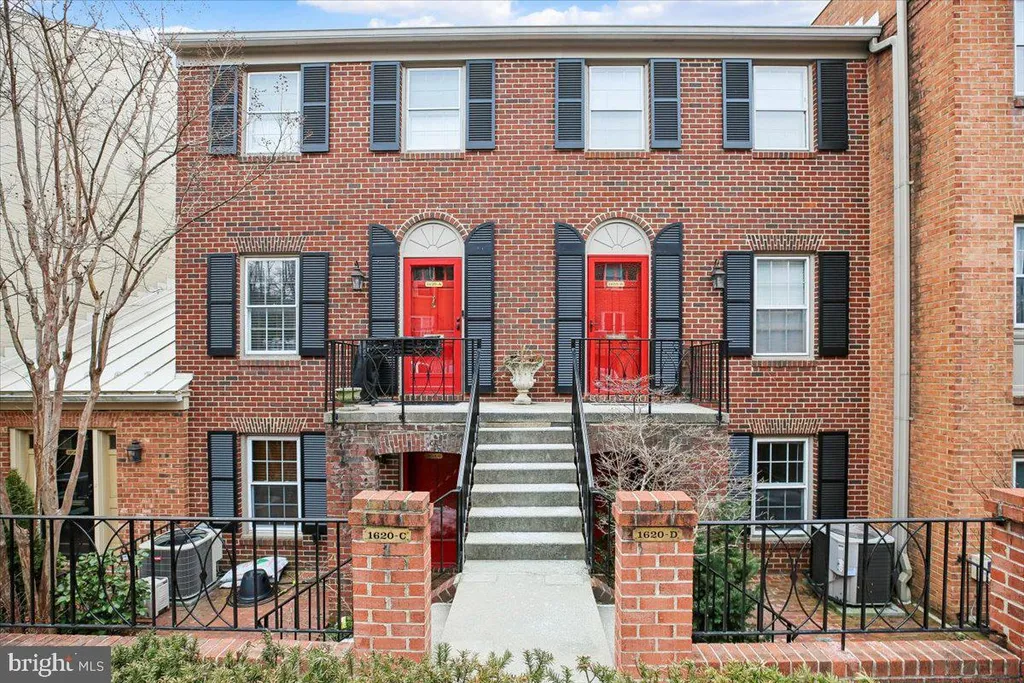 1620 Beekman Place NW Unit D, Washington, DC 20009