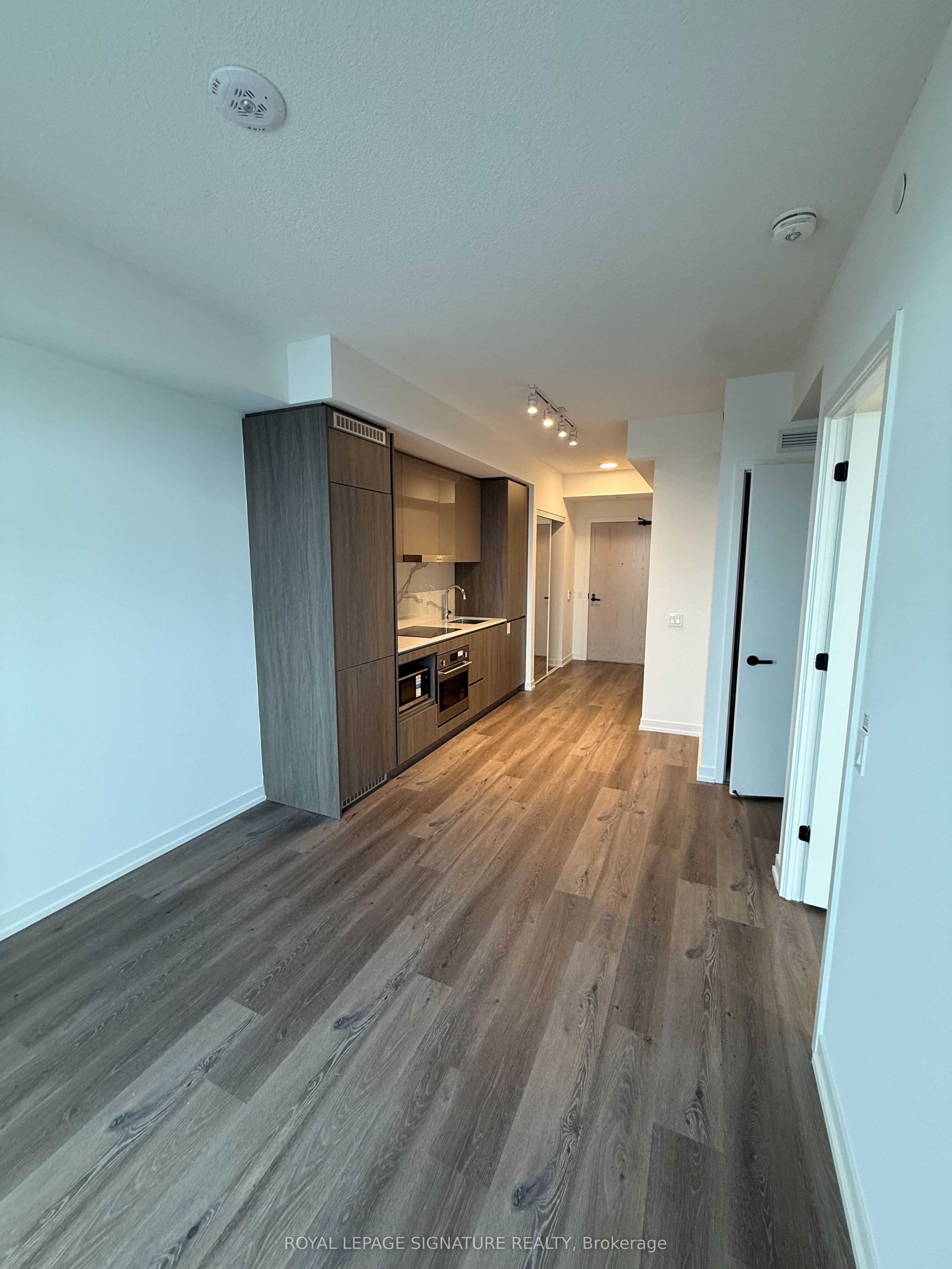 3608-28 Interchange Way, Vaughan, ON, L4K 0P8 photo 5