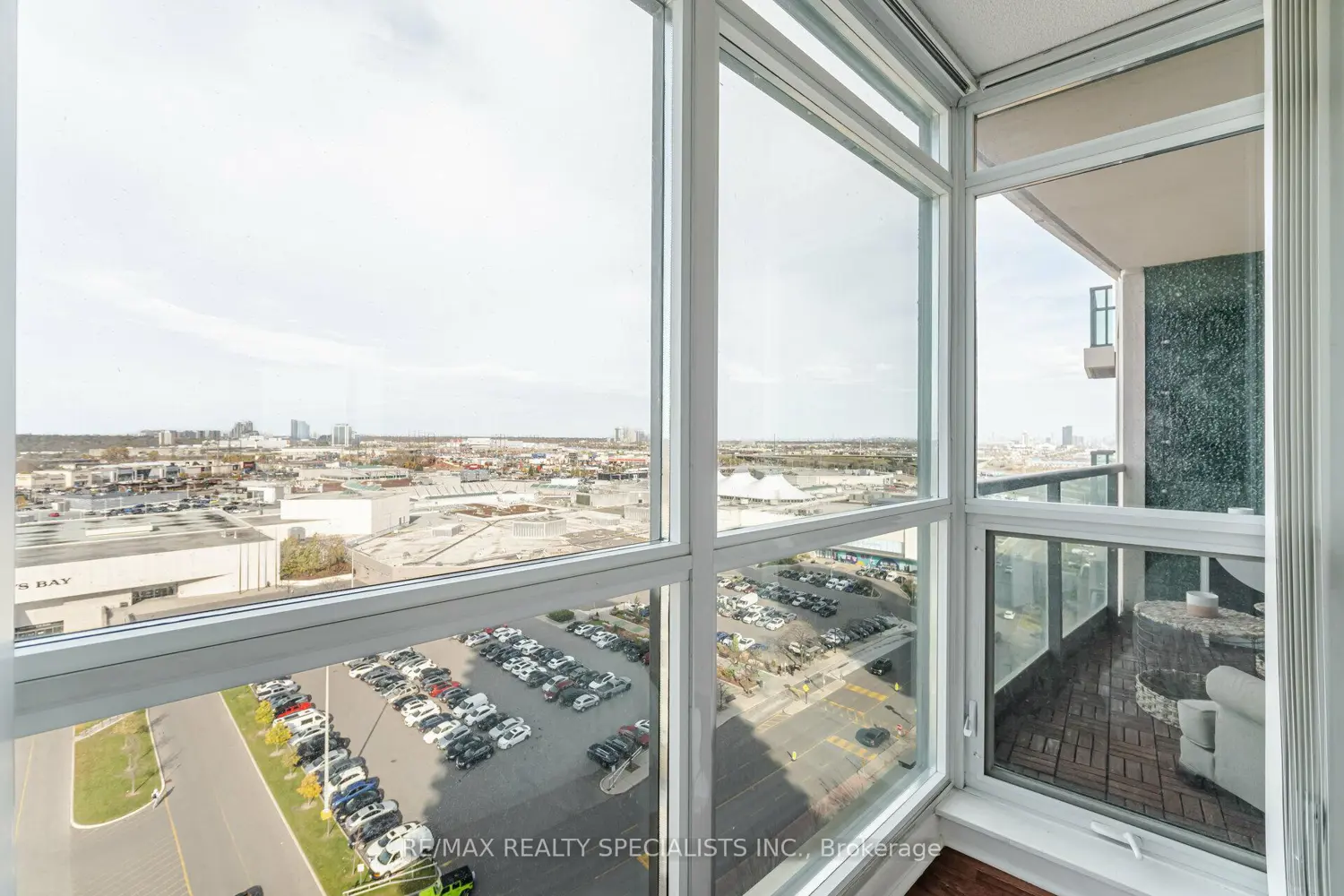 Additional image 11 of 235 Sherway Gardens Road 1609