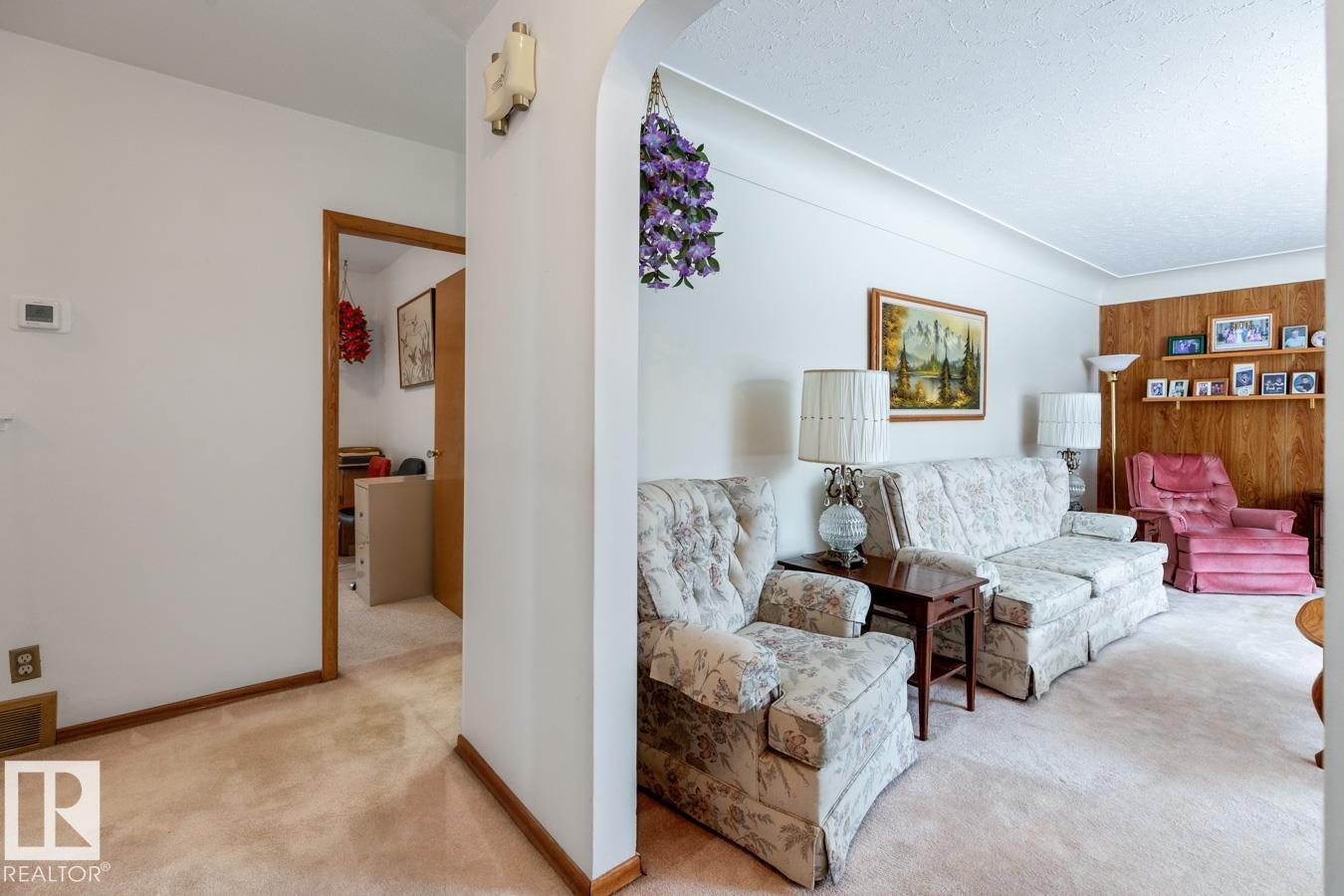 Additional image 2 of 9280 77 Street NW, Edmonton, AB, T6C2M1