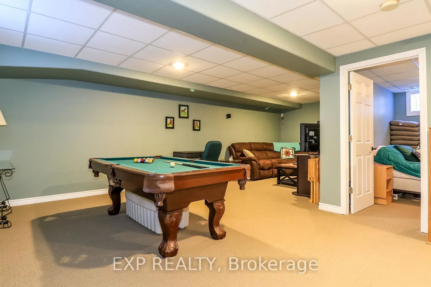 Additional image 10 of 40 Benjamin Lane