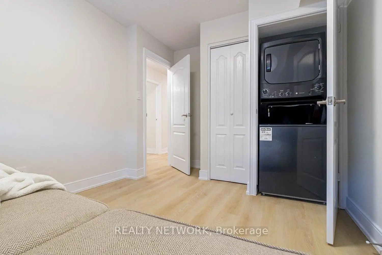 Additional image 11 of 1450 Glen Abbey Gate 913