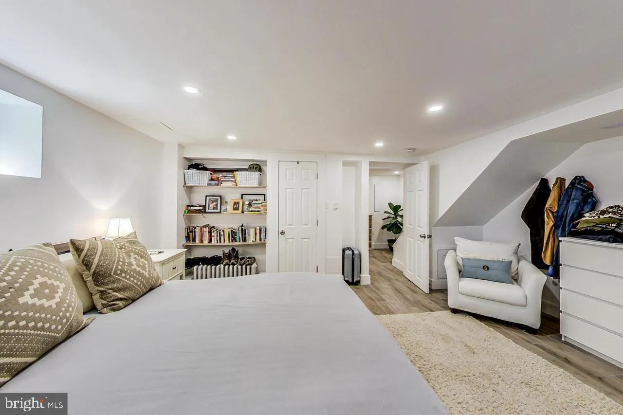 Additional image 34 of 213 Hawaii Avenue NE Unit 1, Washington, DC 20011