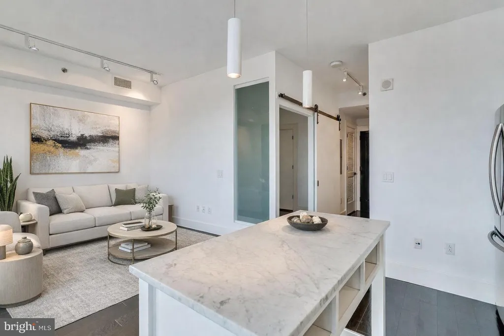 Additional image 2 of 1011 M Street NW Unit 606, Washington, DC 20001