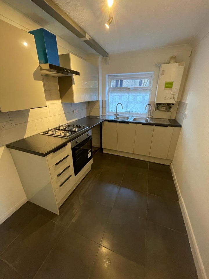 Additional image 3 of 1 Bed Flat, Seymour Court, M7, N1 7GU