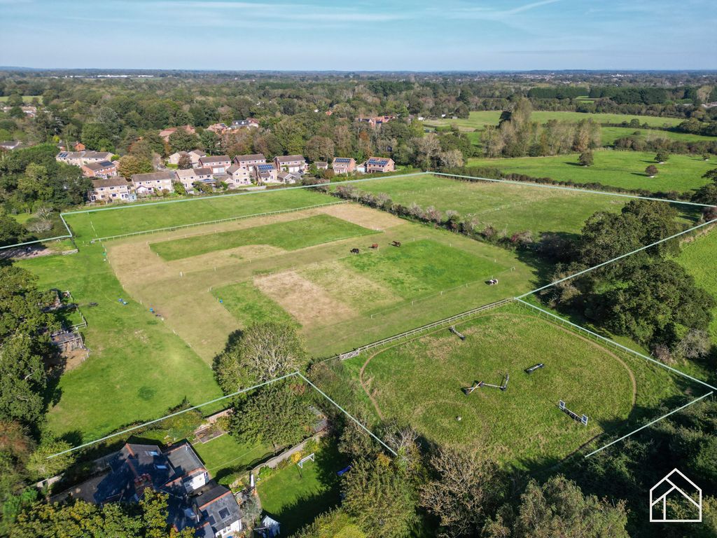 Land for saleLymore Lane, Milford On Sea SO41