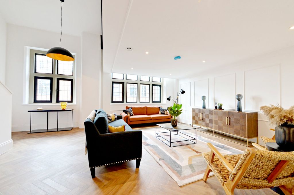 Additional image 2 of 3 bed flat for saleThe Gothic, 4-6 Great Hampton Street, Birmingham B18
