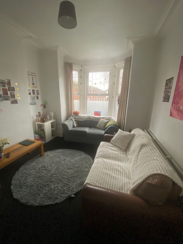5 Bed Terraced House, Dickenson Road, M14, N1 7GU