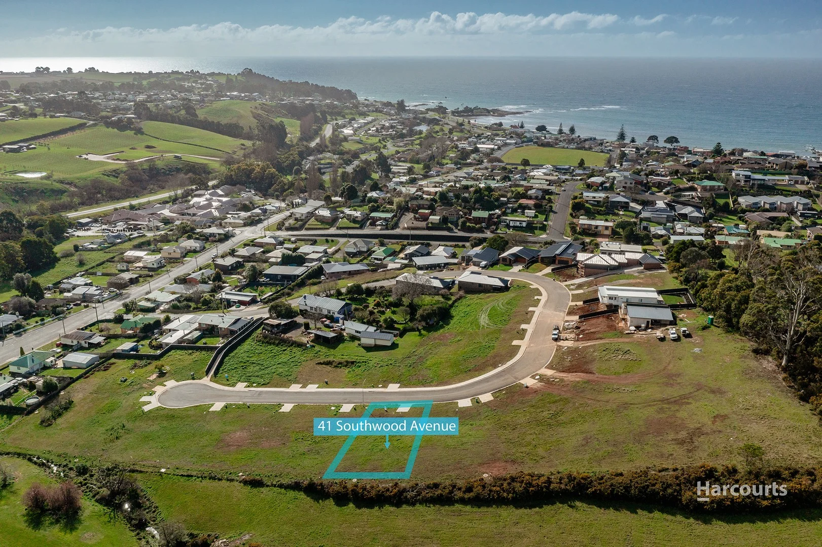 41 Southwood Avenue, Penguin TAS 7316