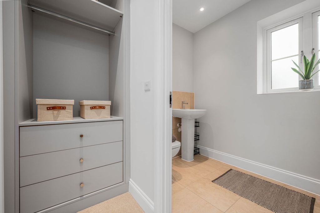 Additional image 11 of 5 bed detached house for saleSpa Farm Court, Bishopton CV37