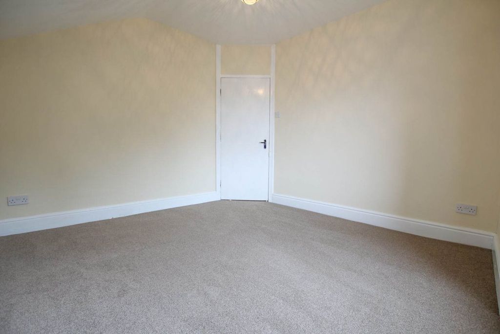 Additional image 11 of 2 bed flat for saleHigh Street, Llandrindod Wells LD1