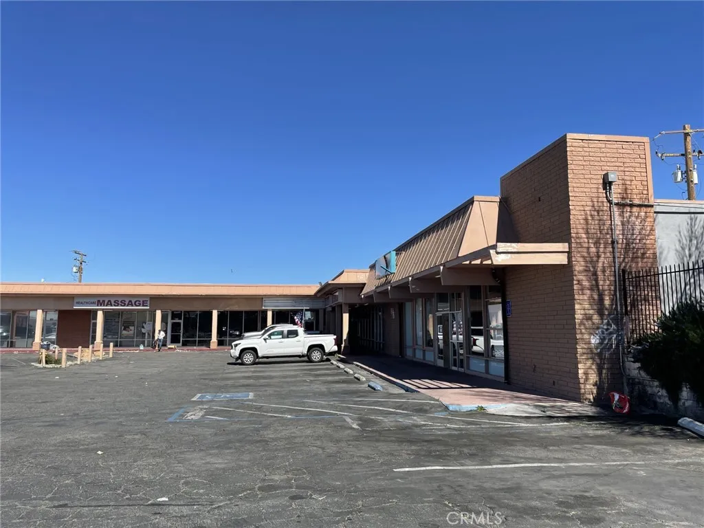 Additional image 12 of 45216 10th St W, Lancaster, CA 93534