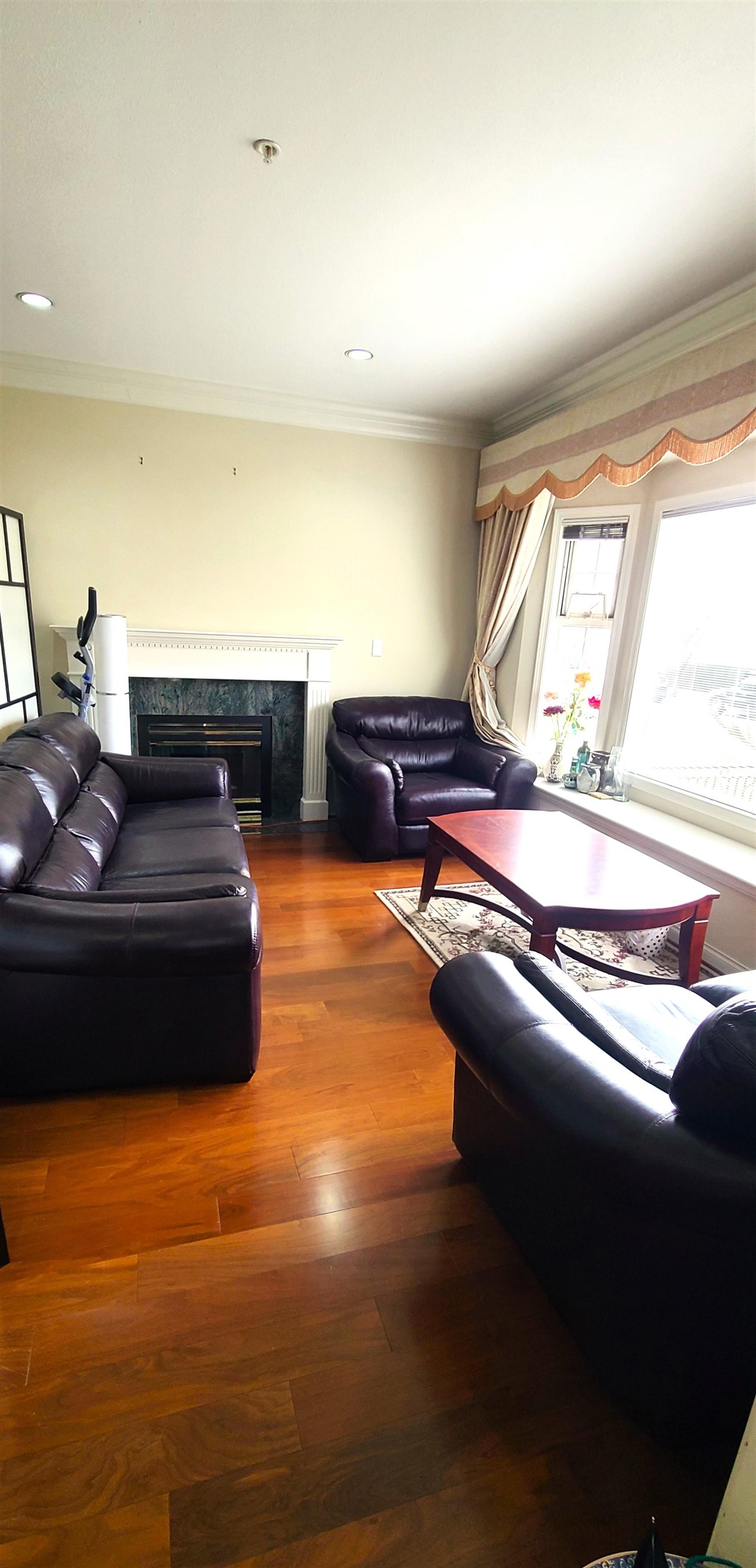 Additional image 3 of 8038 Montcalm Street, Vancouver, BC, V6P 4P5