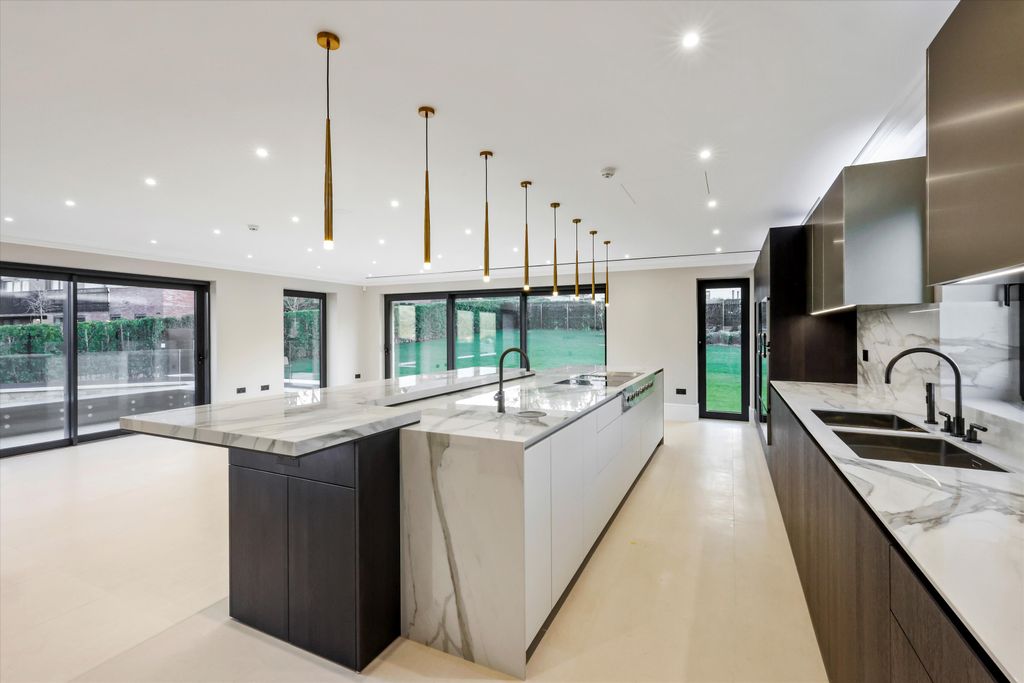 Additional image 3 of 6 bed detached house for saleSovereign View, Charlton Kings, Cheltenham, Gloucestershire GL52
