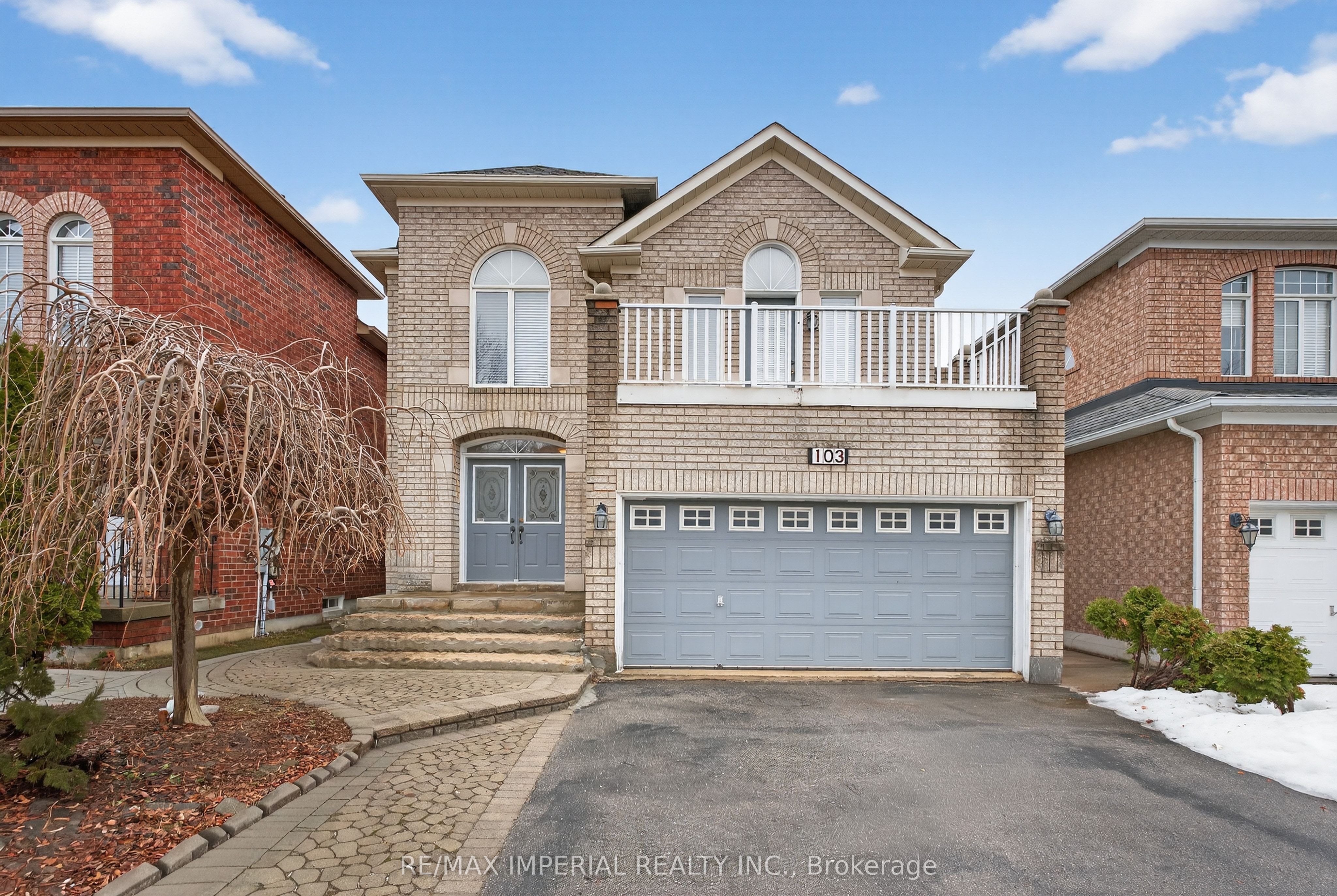 103 Ferdinand Avenue, Vaughan, ON, L6A 3H6