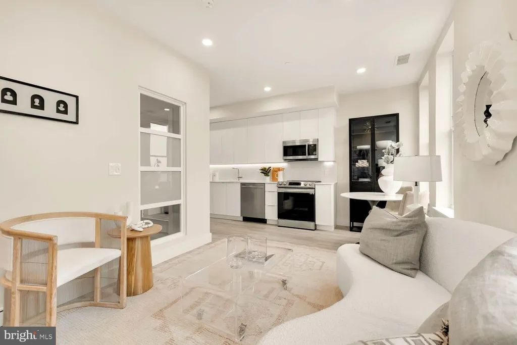 Additional image 5 of 2005 11th Street NW Unit 203, Washington, DC 20001