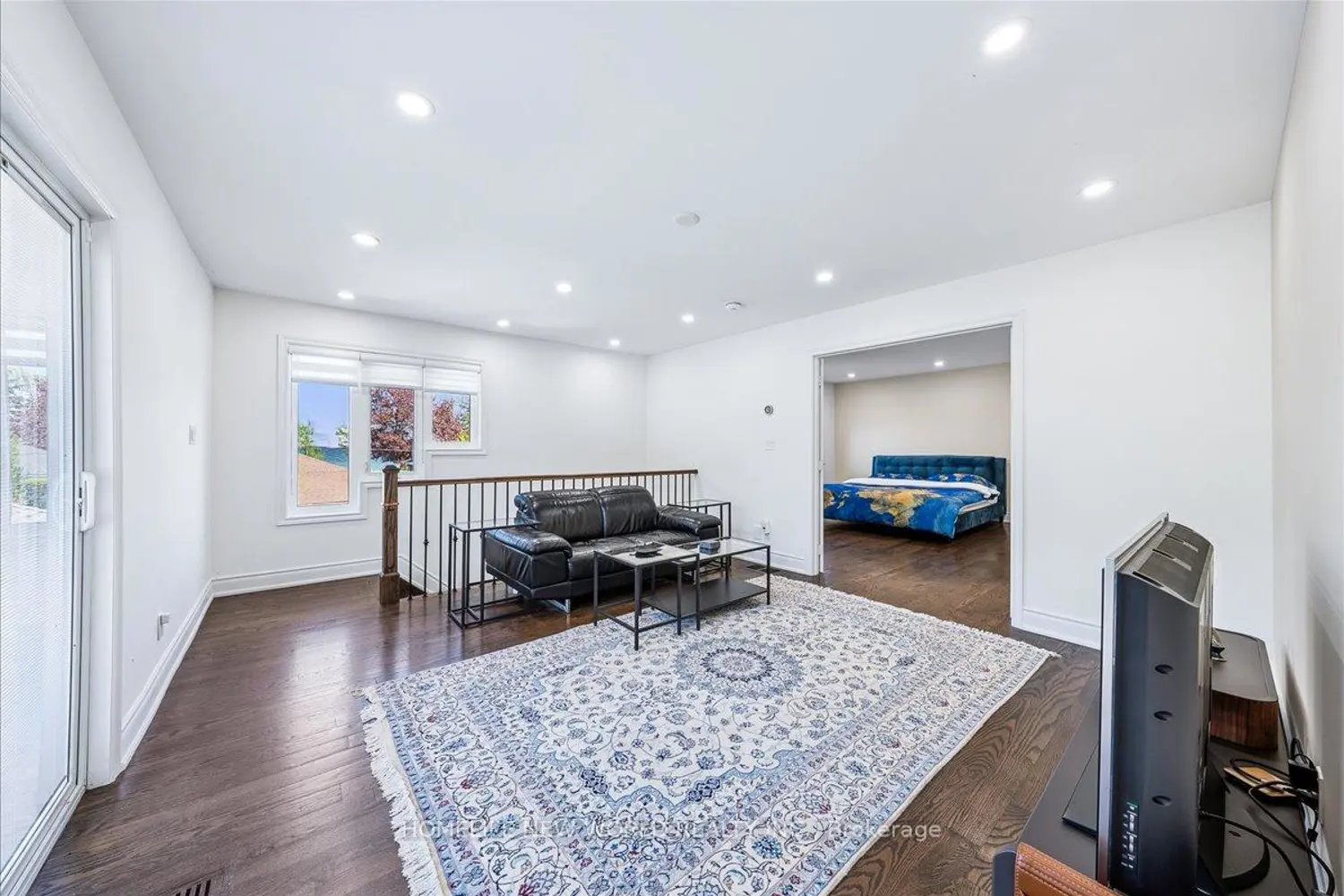 Additional image 9 of 853 Fairbank Avenue