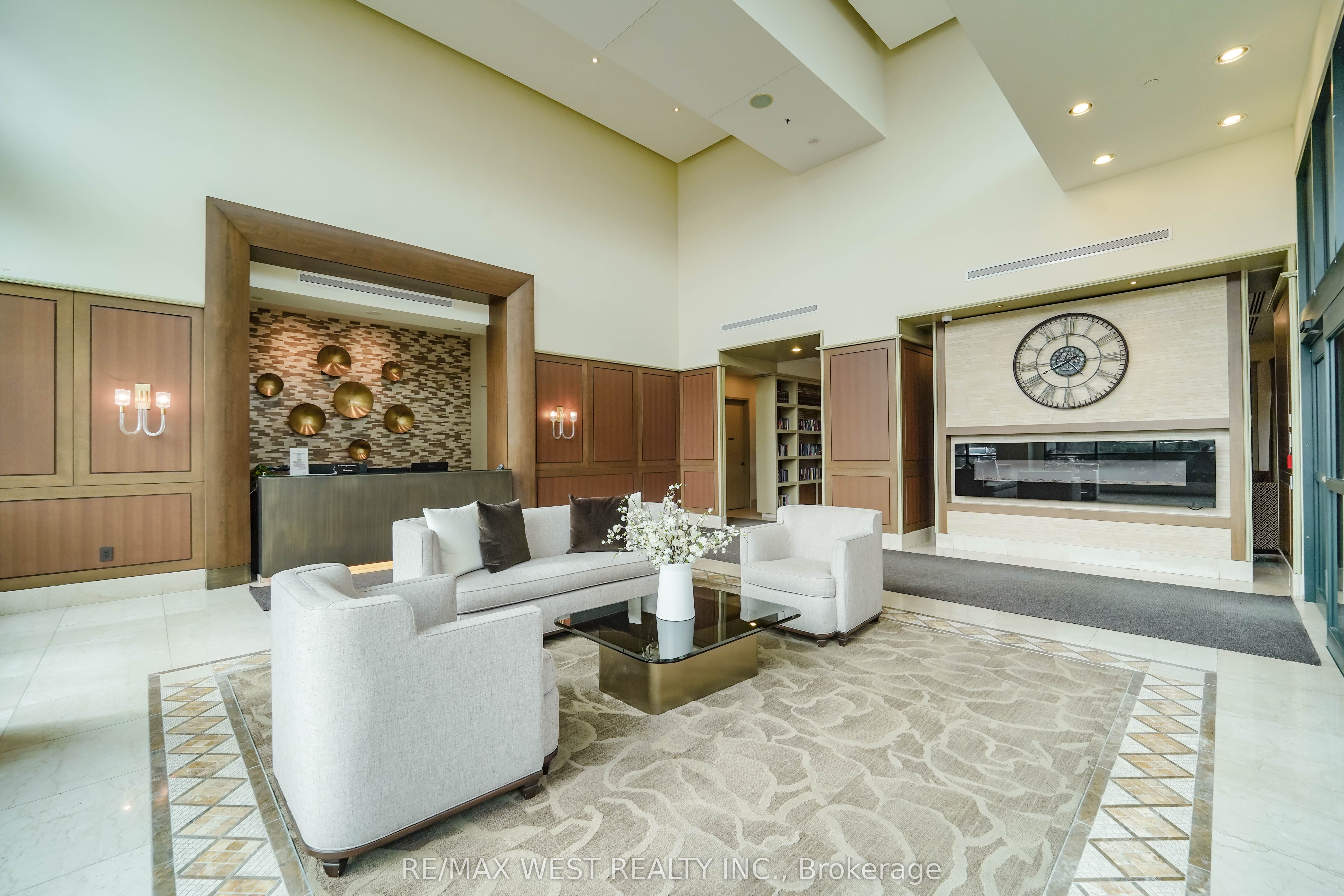Additional image 2 of 909-100 John Street, Brampton, ON, L6W 0A8