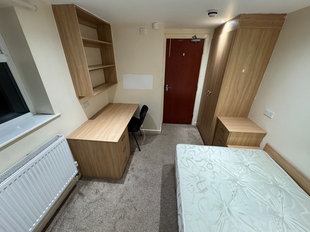 Additional image 10 of Room in a Shared House, Estcourt Terrace, LS6, N1 7GU