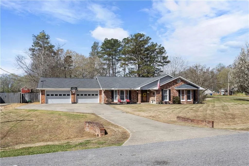 Additional image 46 of 530 Lee Road 960, Smiths Station, AL 36877