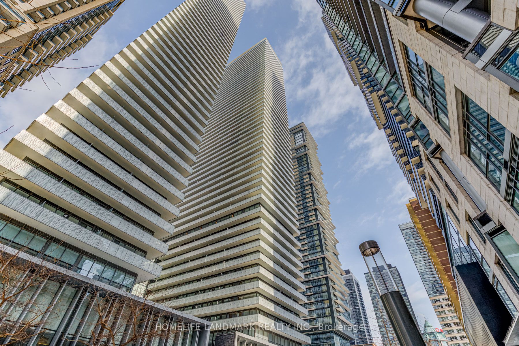 3804-50 Charles Street E, Toronto, ON, M4Y 1T1