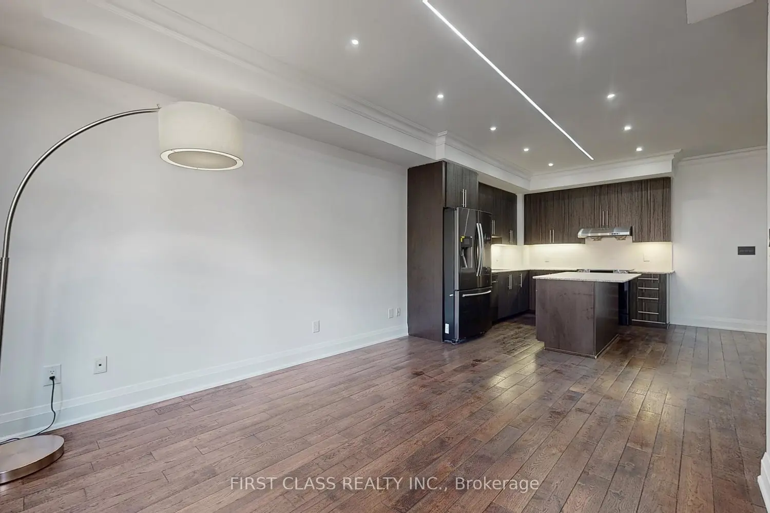 Additional image 6 of 9 Oakburn Crescent Th 28