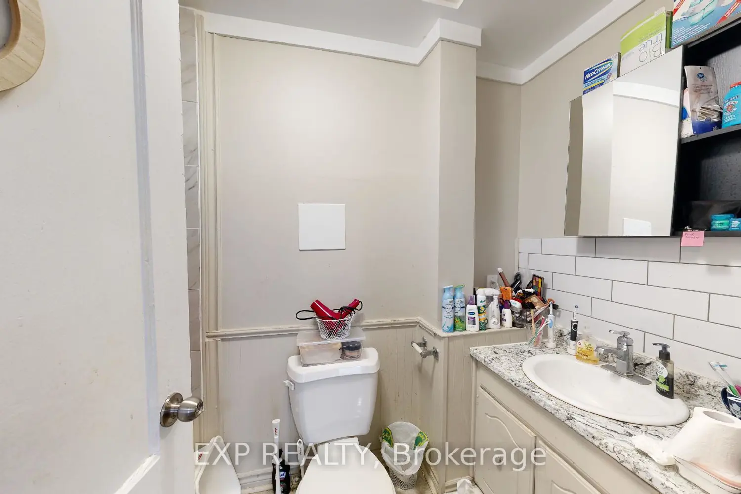 Additional image 8 of 553 Quebec Street