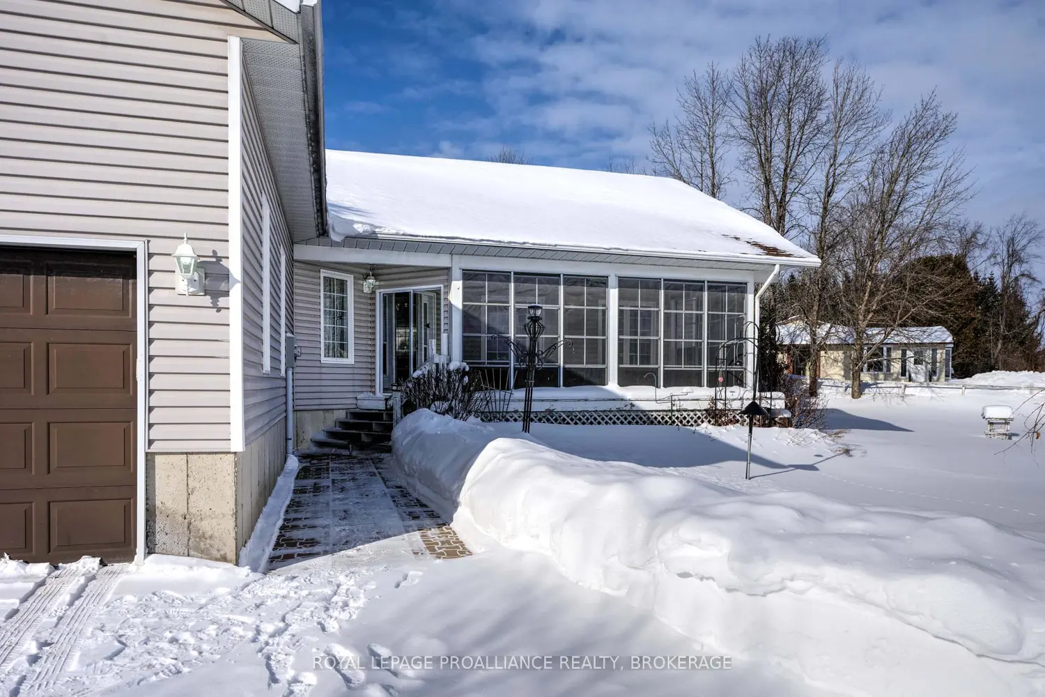 9727 Highway 42 photo 3