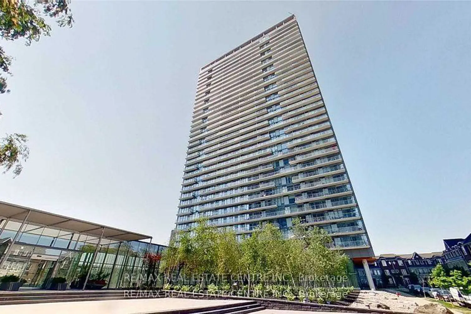 105 The Queensway 1010