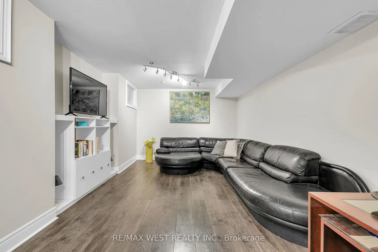 Additional image 15 of 90 Birkhall Place