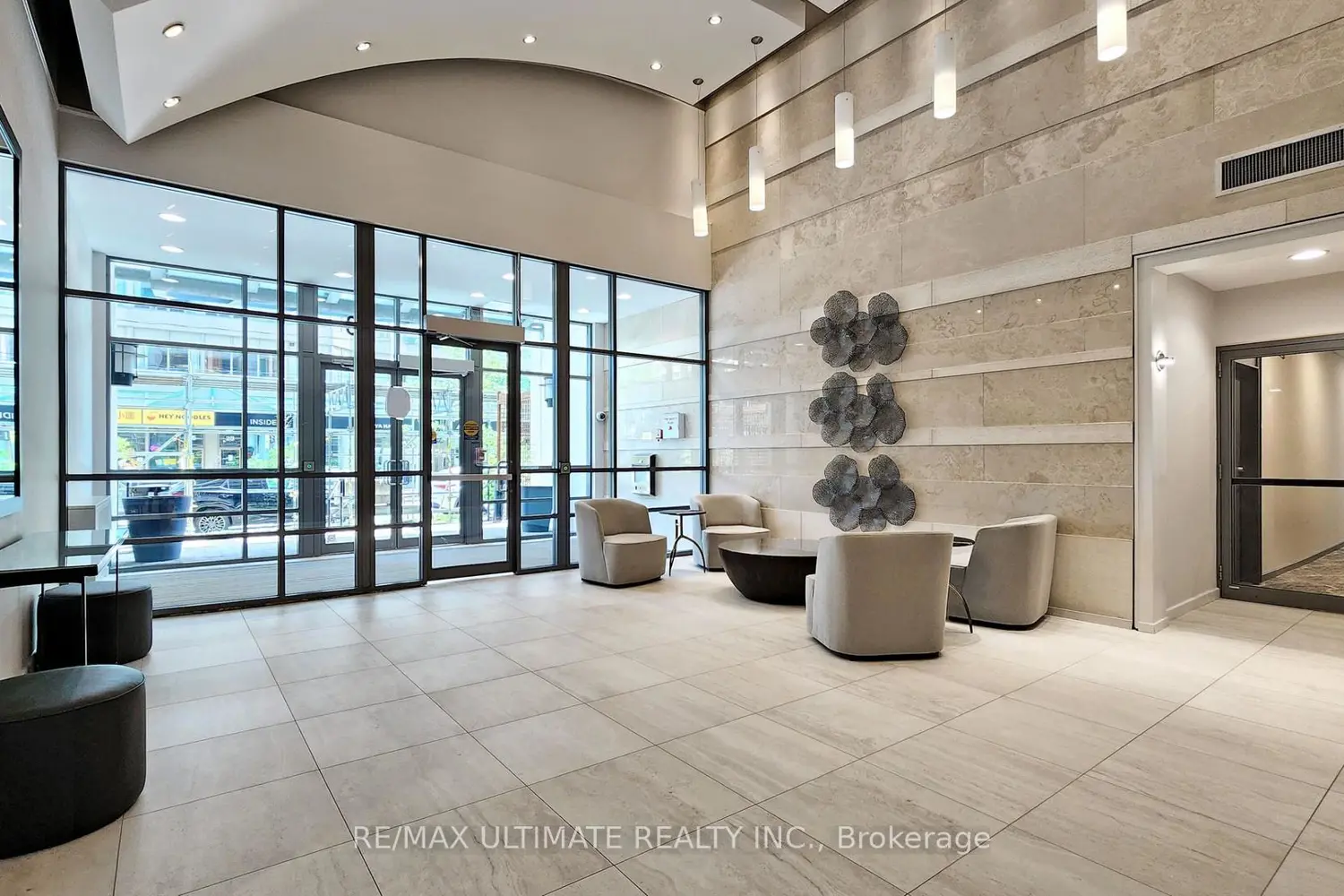 Additional image 3 of 18 Spring Garden Avenue 905