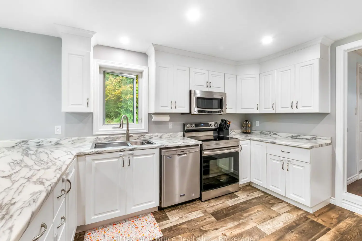 Additional image 3 of 217 Kings Crescent